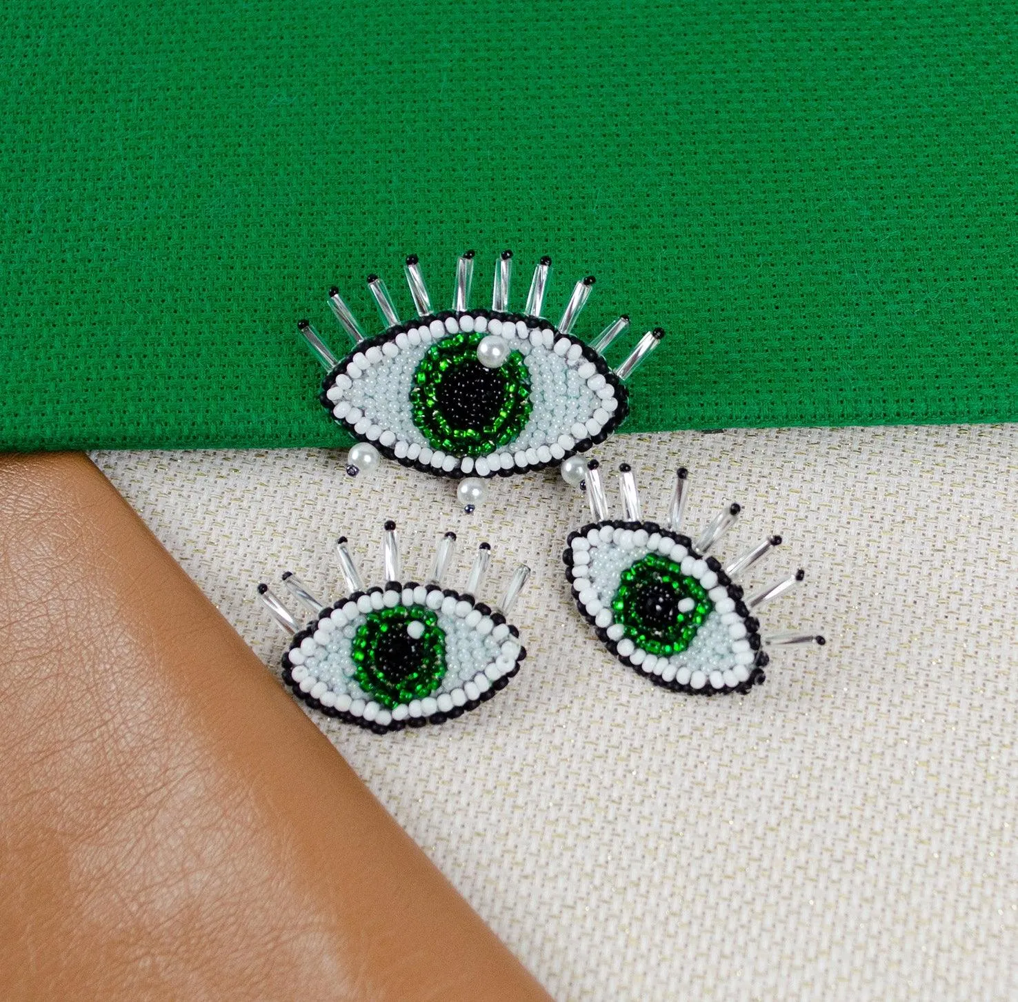 Bead Embroidery Decoration Kit  - Emerald gaze AD-230